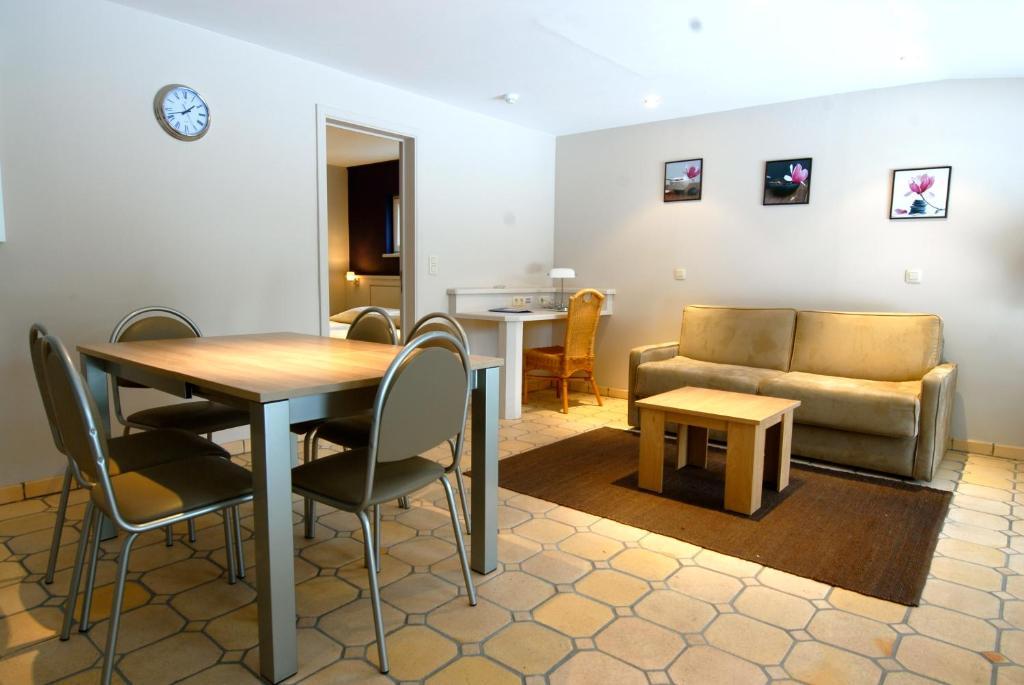 Hotel Le Joli Bois Ватерлоо Стая снимка